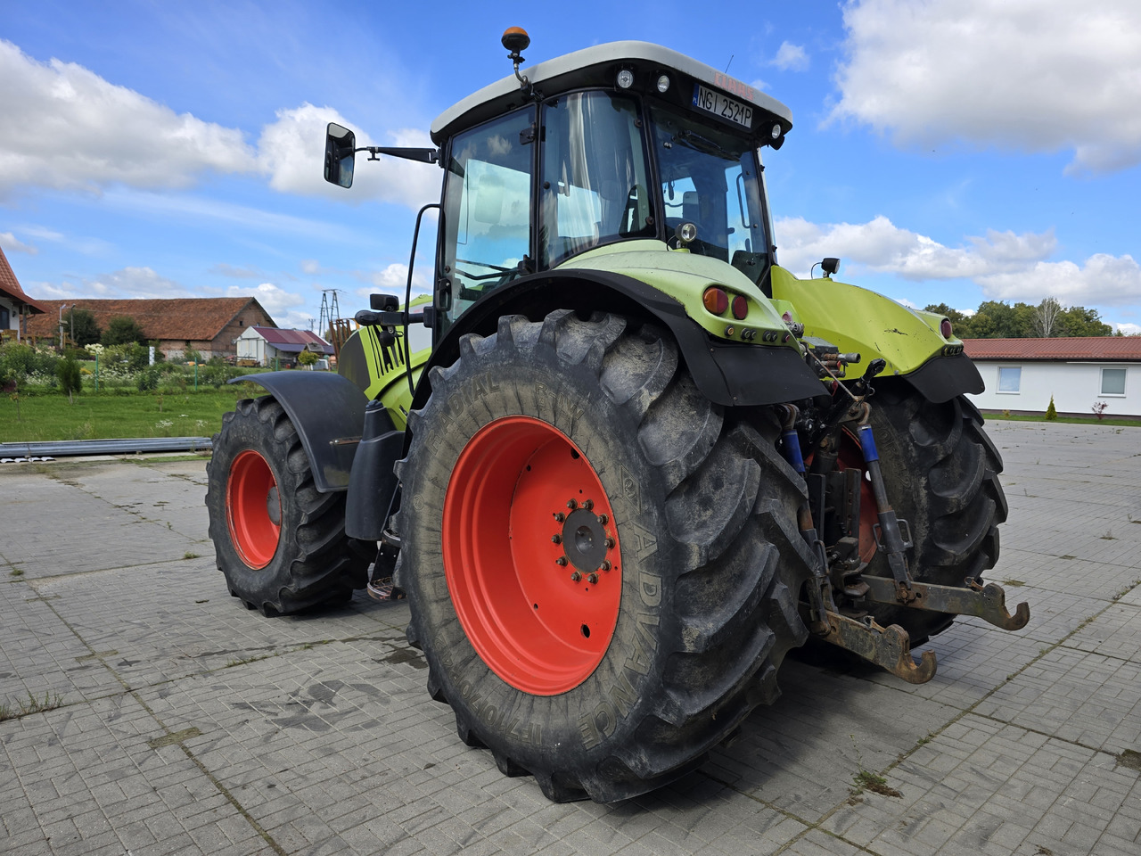 جرار CLAAS AXION 850: صورة 6