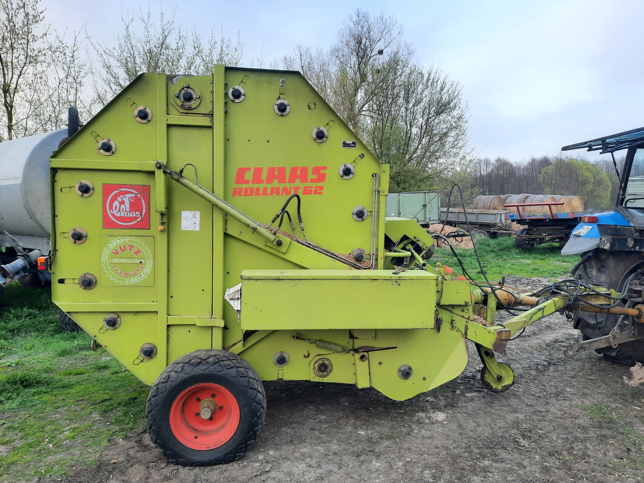 CLAAS ROLLANT 62 - مكنة: صورة 2 CLAAS ROLLANT 62 - مكنة: صورة 2