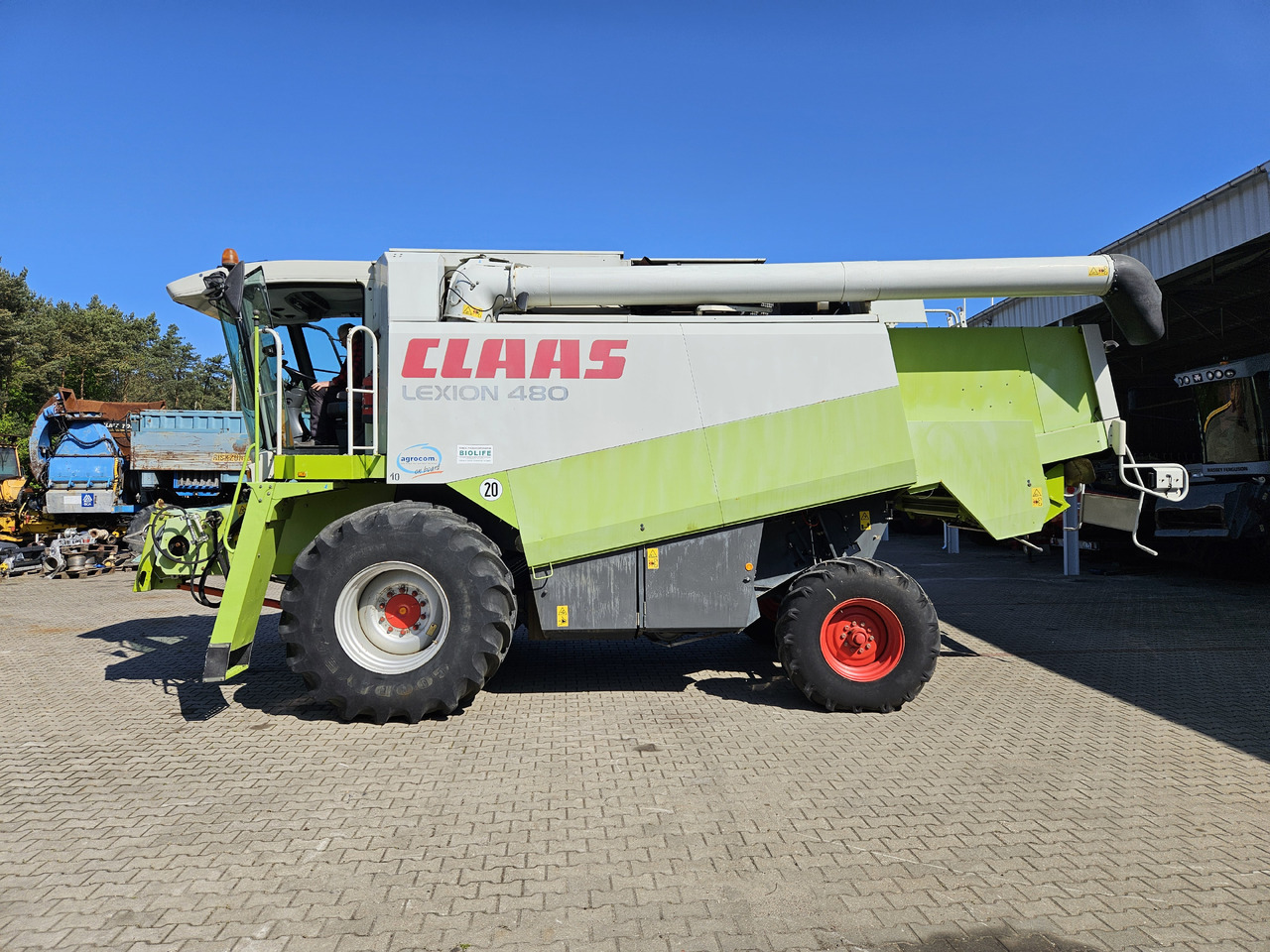 Claas Lexion 480 - حصادة موحَّدة: صورة 1 Claas Lexion 480 - حصادة موحَّدة: صورة 1
