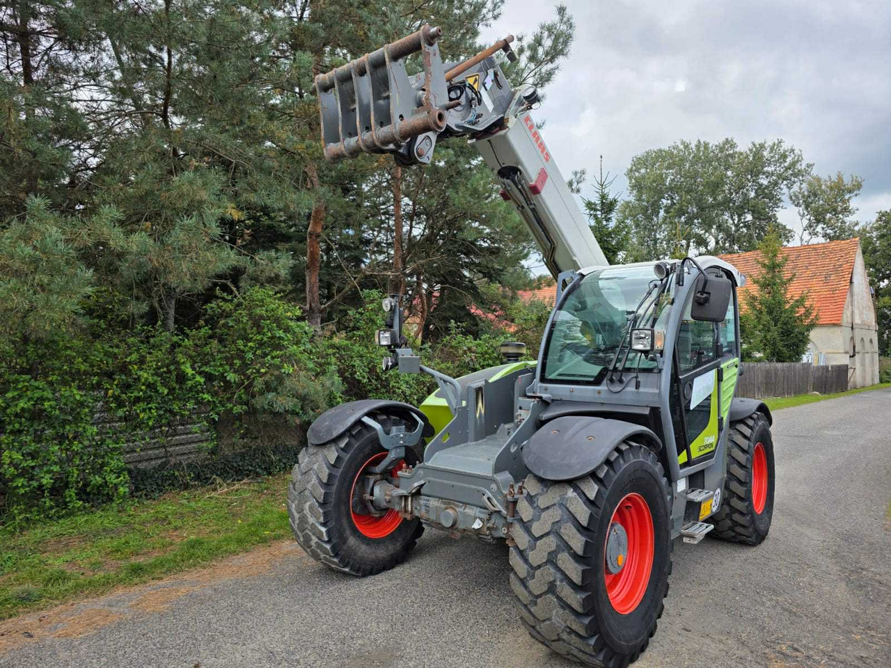Claas Scorpion 7044 - آليات: صورة 5 Claas Scorpion 7044 - آليات: صورة 5