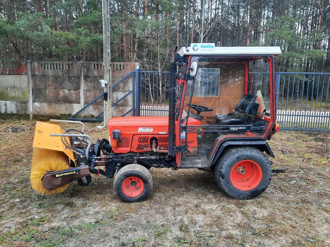 HAKO Hakotrac 2250 DA - جرار: صورة 1 HAKO Hakotrac 2250 DA - جرار: صورة 1