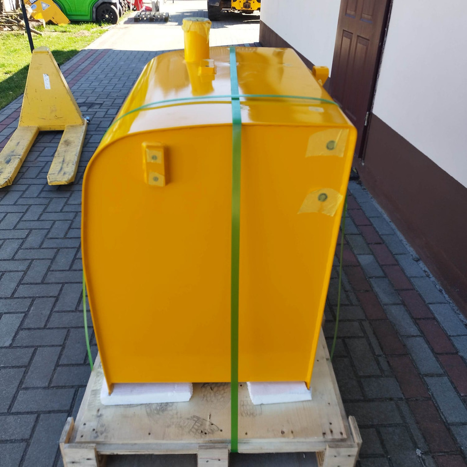 JCB 335/A8209 - خزان الوقود - آلات البناء: صورة 4 JCB 335/A8209 - خزان الوقود - آلات البناء: صورة 4