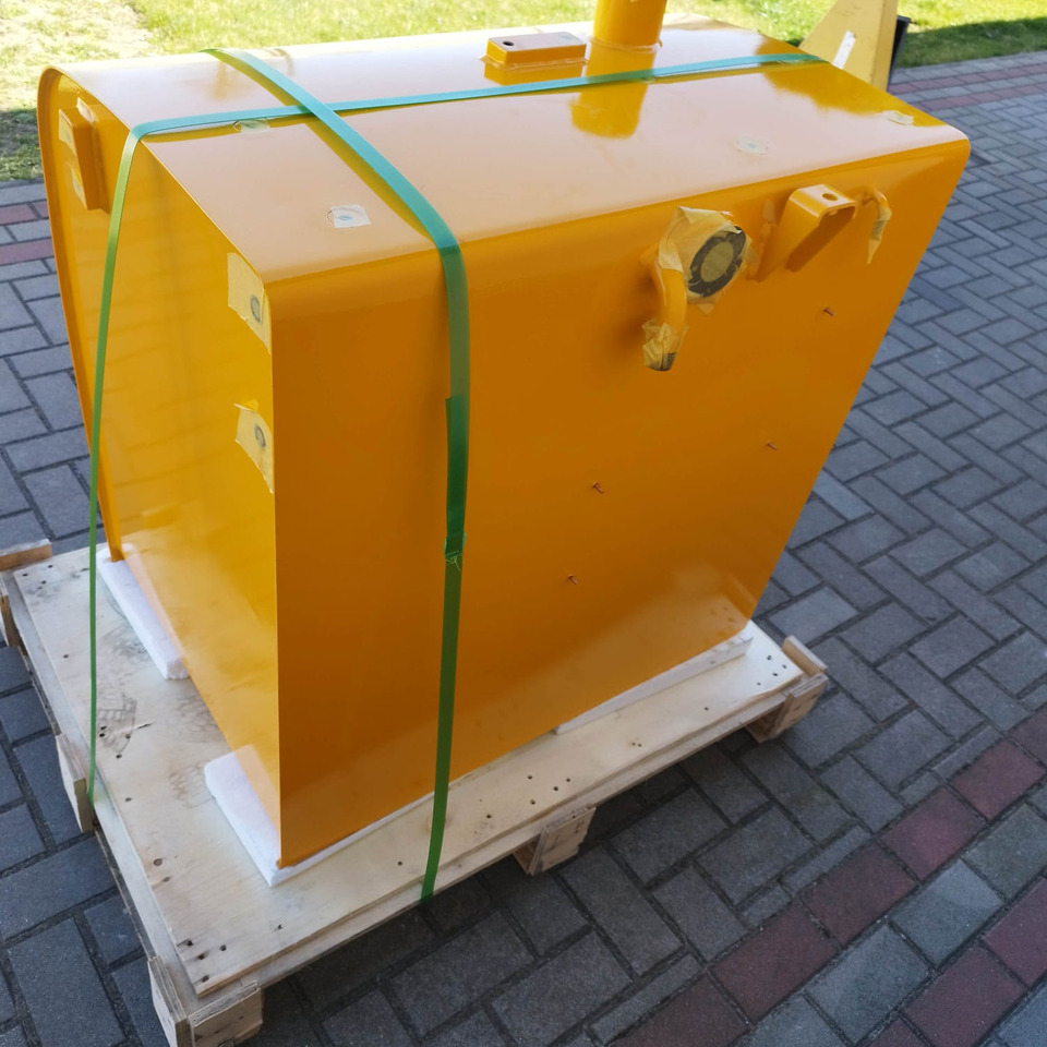 JCB 335/A8209 - خزان الوقود - آلات البناء: صورة 5 JCB 335/A8209 - خزان الوقود - آلات البناء: صورة 5