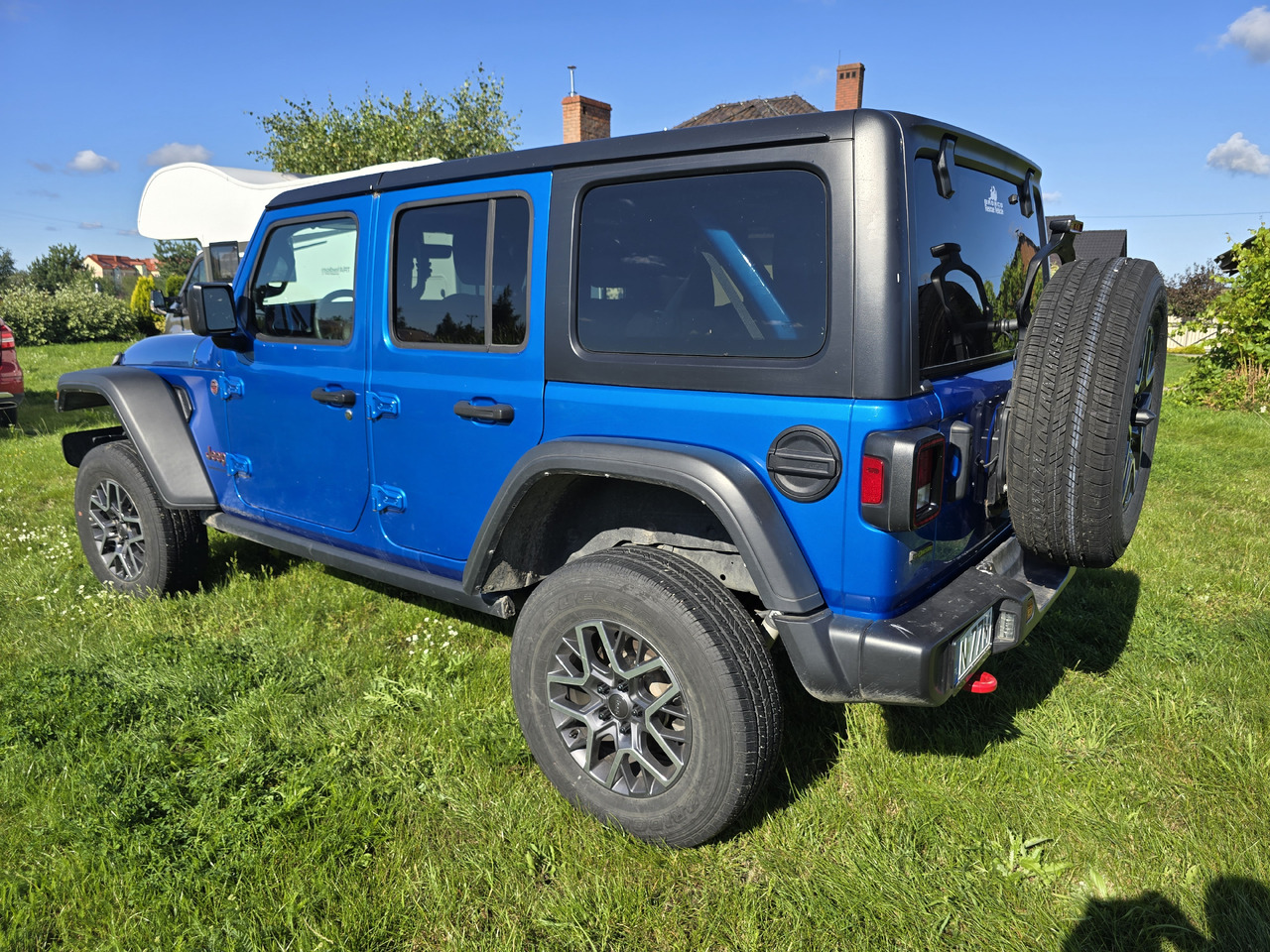 JEEP Wrangler Unlimited Rubicon FOX - سيارة: صورة 3 JEEP Wrangler Unlimited Rubicon FOX - سيارة: صورة 3