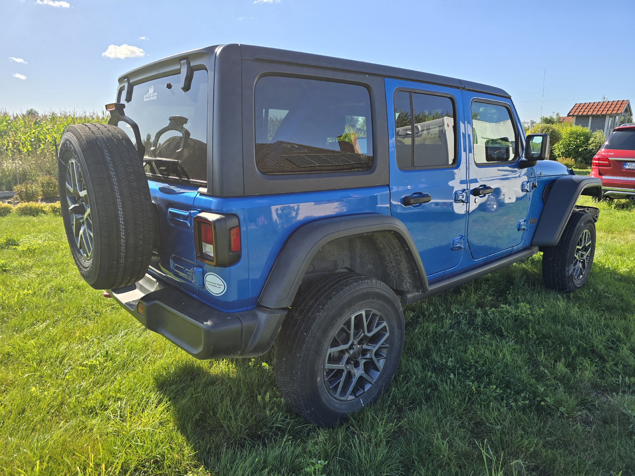 JEEP Wrangler Unlimited Rubicon FOX - سيارة: صورة 5 JEEP Wrangler Unlimited Rubicon FOX - سيارة: صورة 5