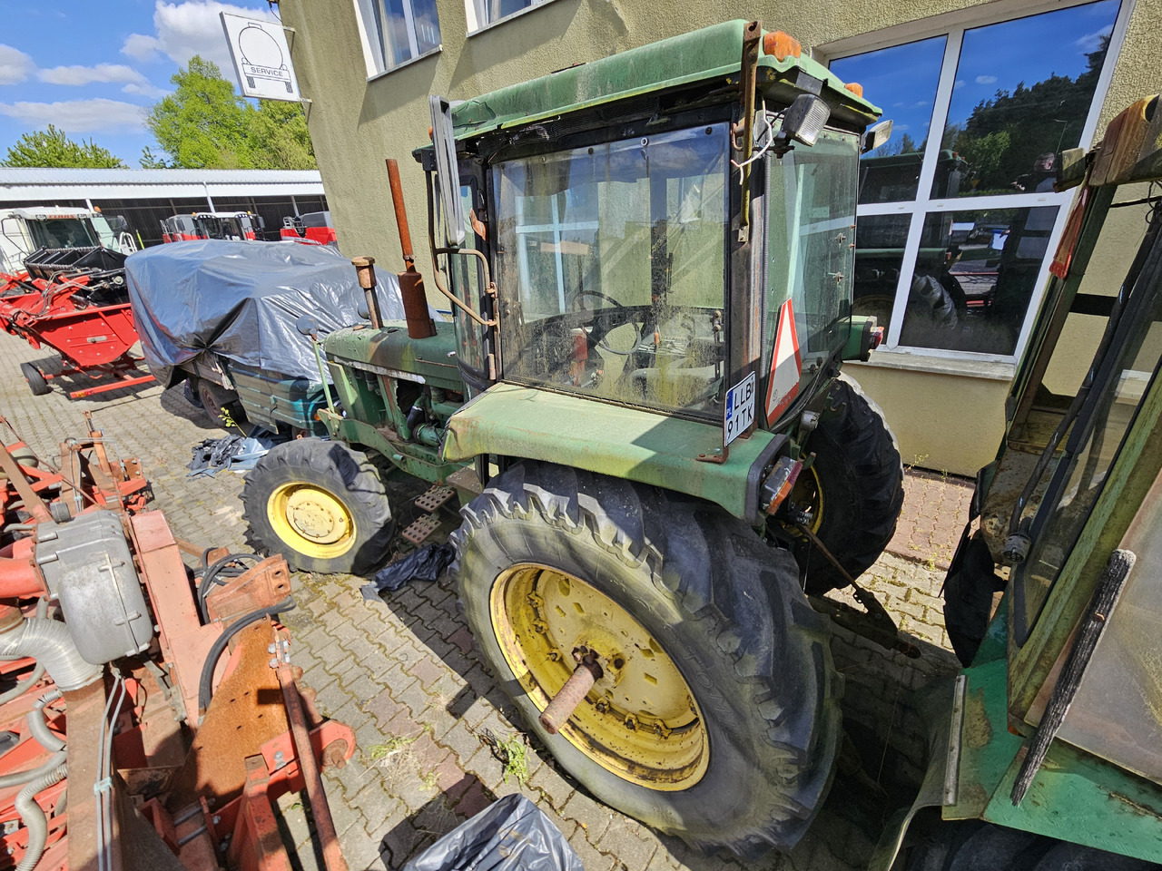 John Deere 4230 - جرار: صورة 3 John Deere 4230 - جرار: صورة 3