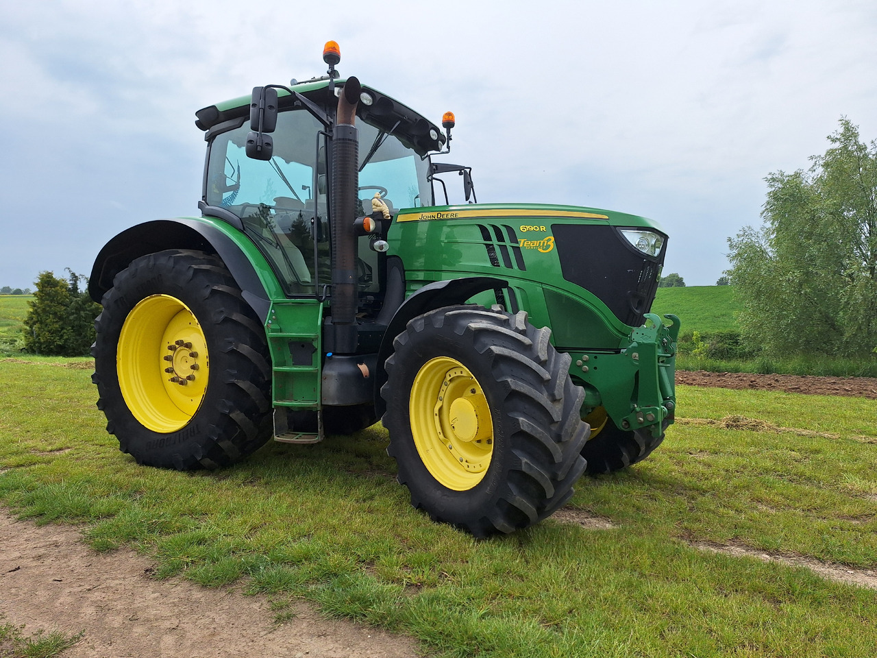 John Deere 6190R - جرار: صورة 1 John Deere 6190R - جرار: صورة 1