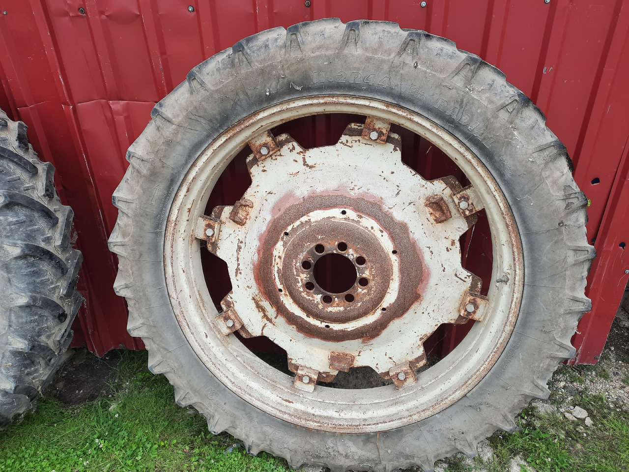 KLEBER Super 3 11.2 R44 - عجلات - الآلات الزراعية: صورة 4 KLEBER Super 3 11.2 R44 - عجلات - الآلات الزراعية: صورة 4