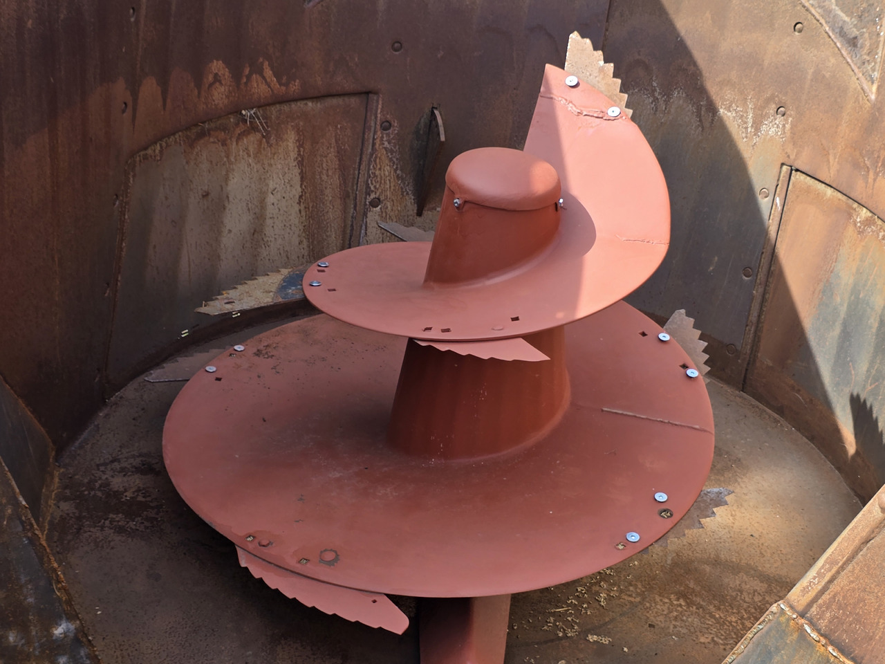 KUHN 2270 - عربة خلط الأعلاف: صورة 3 KUHN 2270 - عربة خلط الأعلاف: صورة 3