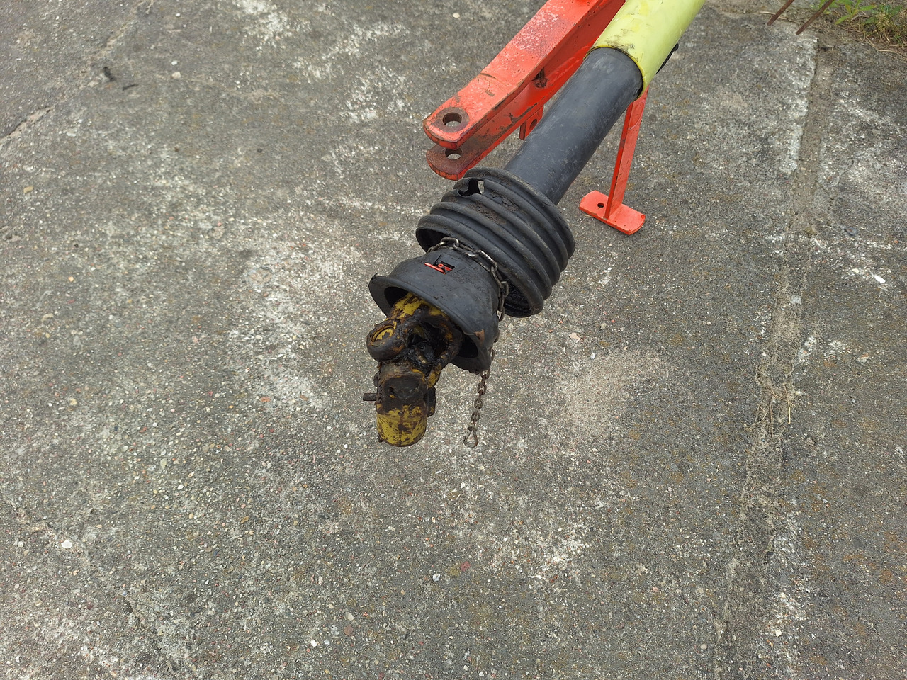 KUHN 5001T - آلة تيبيس العشب/ آلة جمع العشب: صورة 4 KUHN 5001T - آلة تيبيس العشب/ آلة جمع العشب: صورة 4