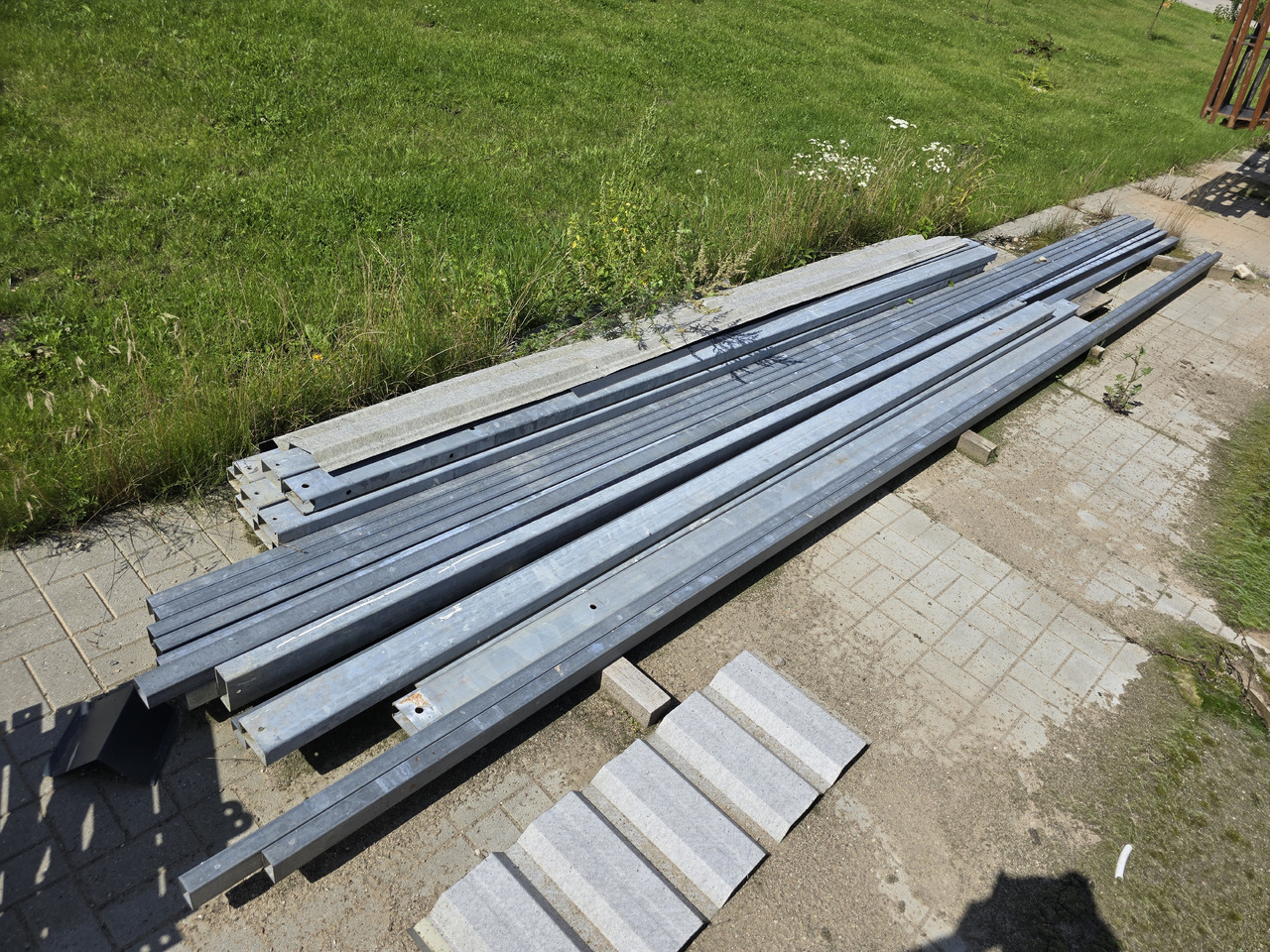 Konstrukcja hali / wiaty stalowej 8 m x 5 m (40 m2) ocynkowana NOWA - معدات البناء: صورة 4 Konstrukcja hali / wiaty stalowej 8 m x 5 m (40 m2) ocynkowana NOWA - معدات البناء: صورة 4