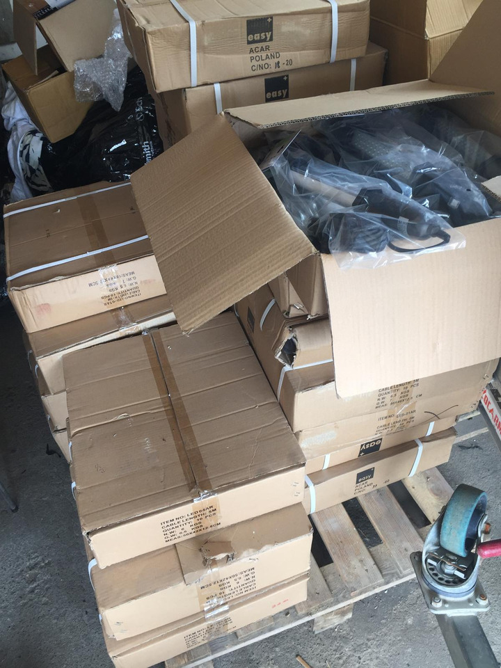 Lampa warsztatowa na 5 metrowym przewodzie zasilającym - آليات: صورة 4 Lampa warsztatowa na 5 metrowym przewodzie zasilającym - آليات: صورة 4