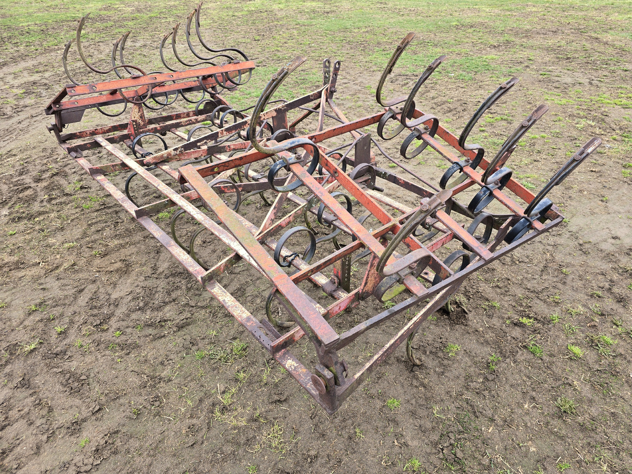 MASSEY-FERGUSON 4-25 MASSEY-FERGUSON 4-25 - المحراث: صورة 5 MASSEY-FERGUSON 4-25 MASSEY-FERGUSON 4-25 - المحراث: صورة 5