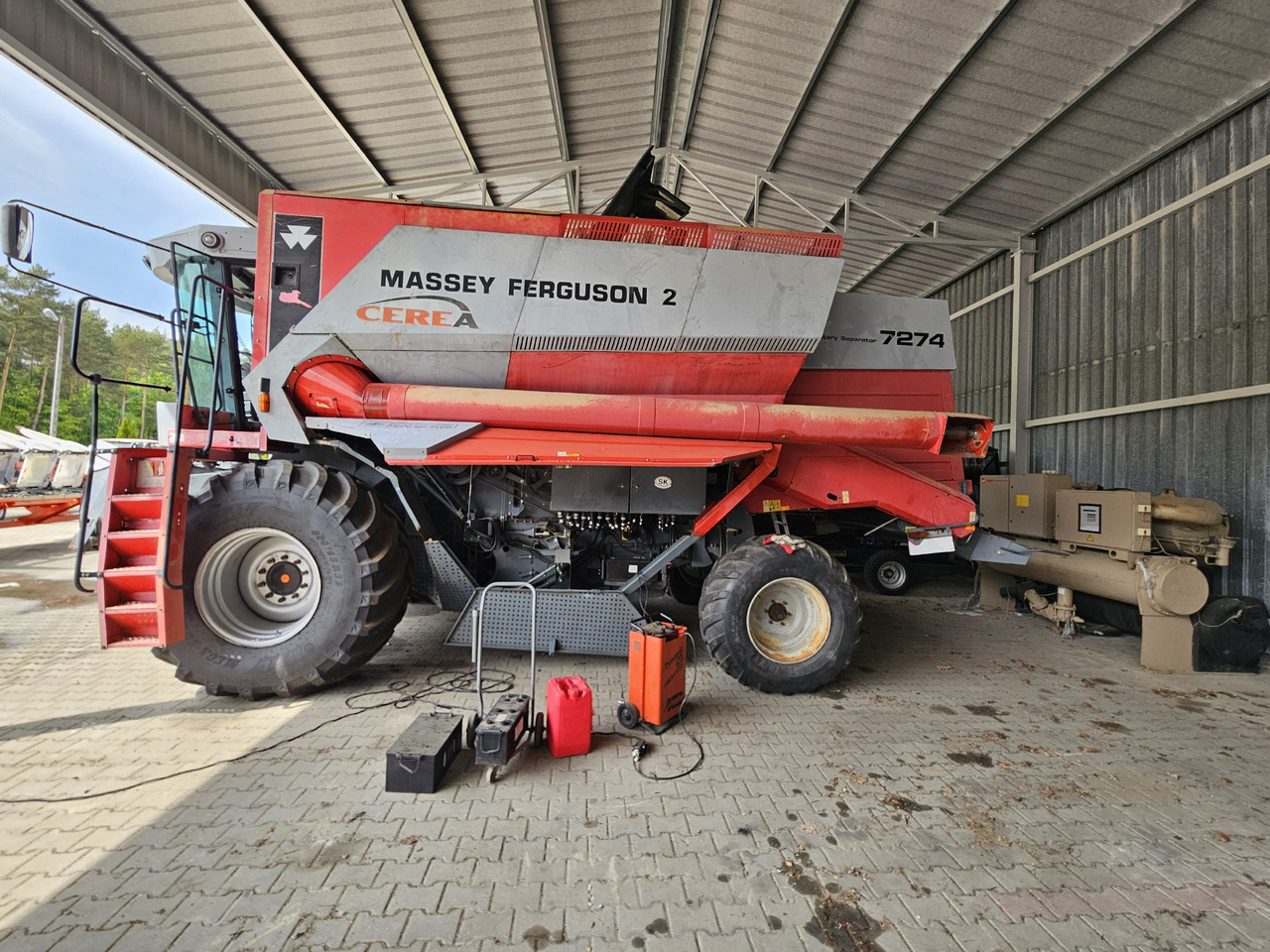 Massey Ferguson Cerea - حصادة موحَّدة: صورة 3 Massey Ferguson Cerea - حصادة موحَّدة: صورة 3