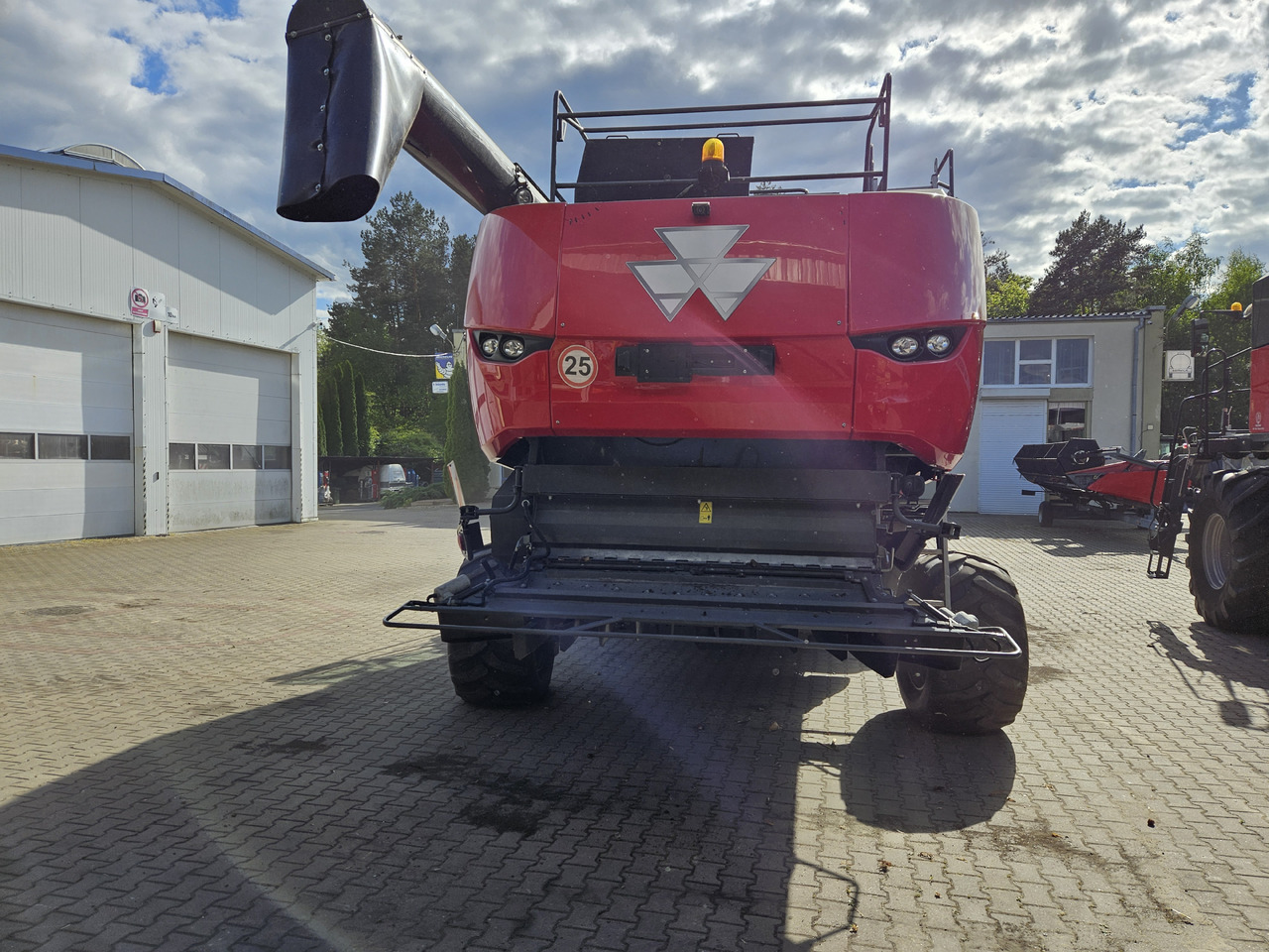 Massey Ferguson Delta 9380 - حصادة موحَّدة: صورة 5 Massey Ferguson Delta 9380 - حصادة موحَّدة: صورة 5