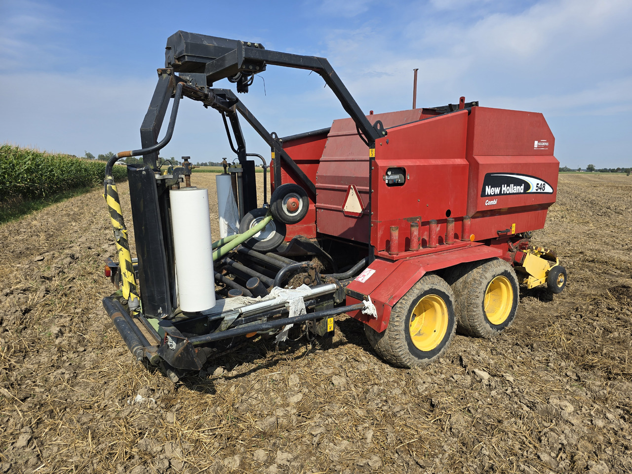 NEW HOLLAND 548 Combi - مكنة: صورة 3 NEW HOLLAND 548 Combi - مكنة: صورة 3