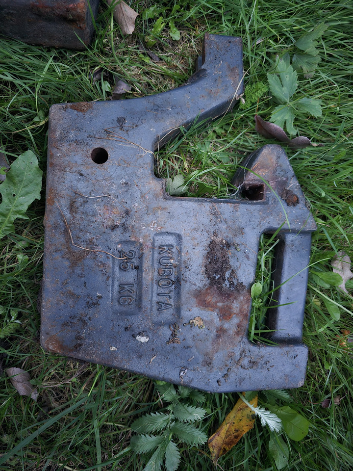 Obciążniki Kubota - الوزن المعاكس: صورة 2 Obciążniki Kubota - الوزن المعاكس: صورة 2