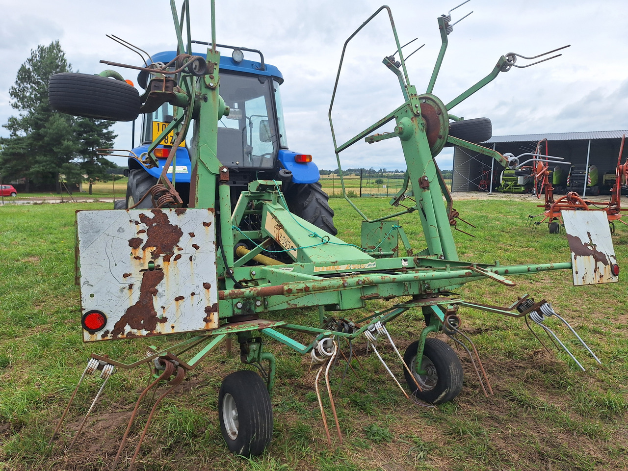 STOLL 2585 - آلة تيبيس العشب/ آلة جمع العشب: صورة 3 STOLL 2585 - آلة تيبيس العشب/ آلة جمع العشب: صورة 3