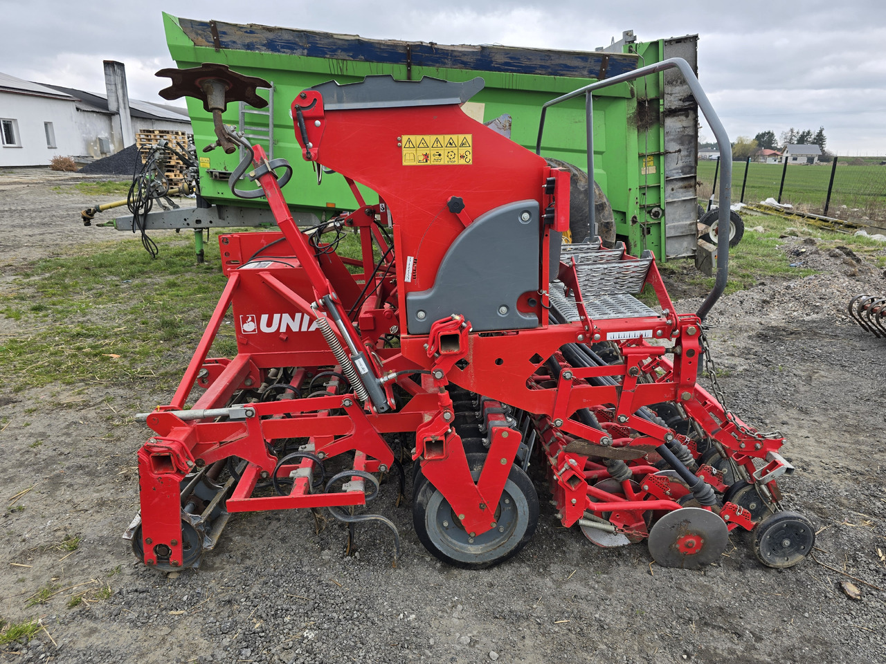 UNIA FM s700/3 D - آلة البذار متعددة الوظائف: صورة 3 UNIA FM s700/3 D - آلة البذار متعددة الوظائف: صورة 3