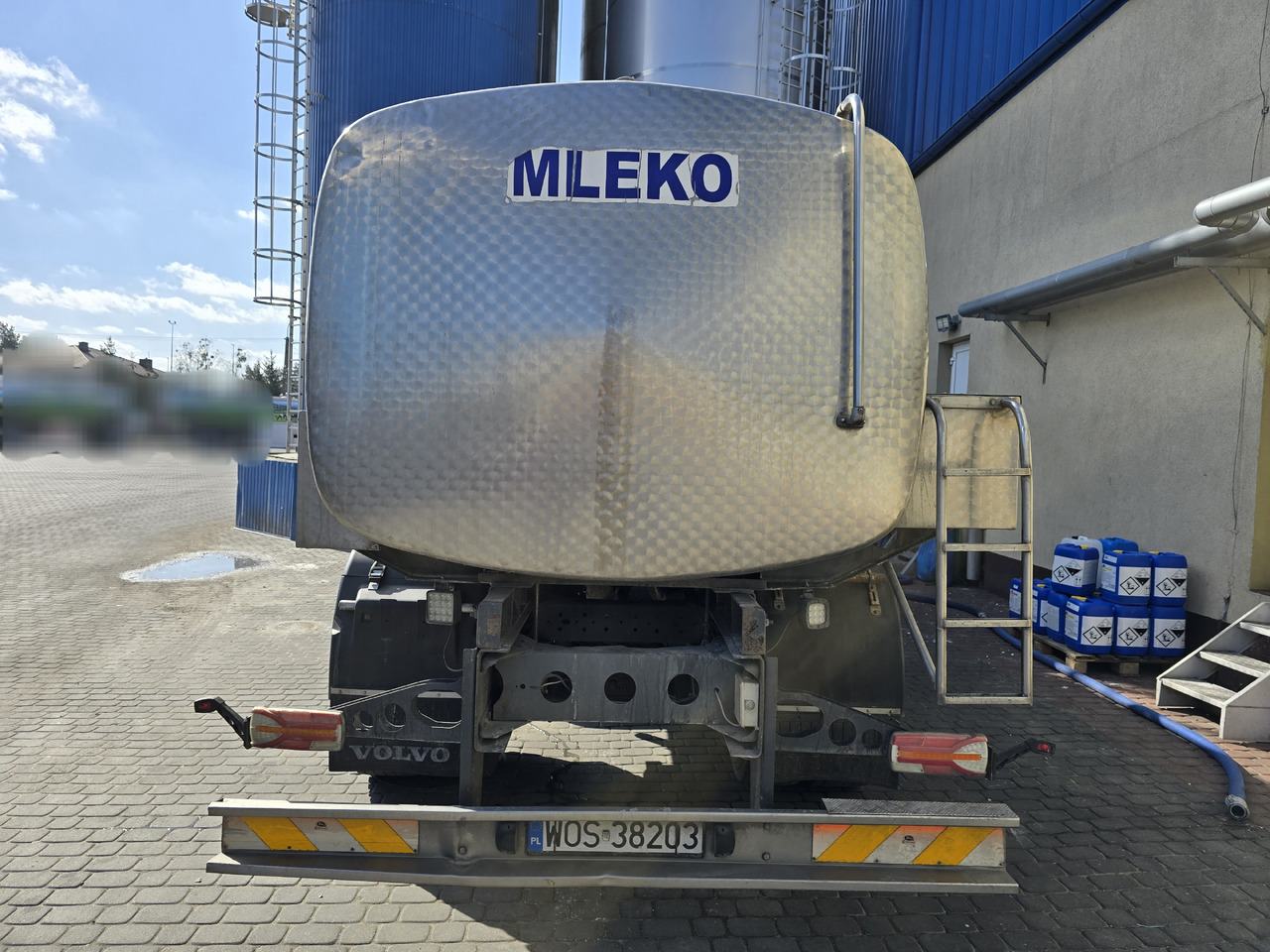 VOLVO FL 220 - شاحنة صهريج: صورة 5 VOLVO FL 220 - شاحنة صهريج: صورة 5