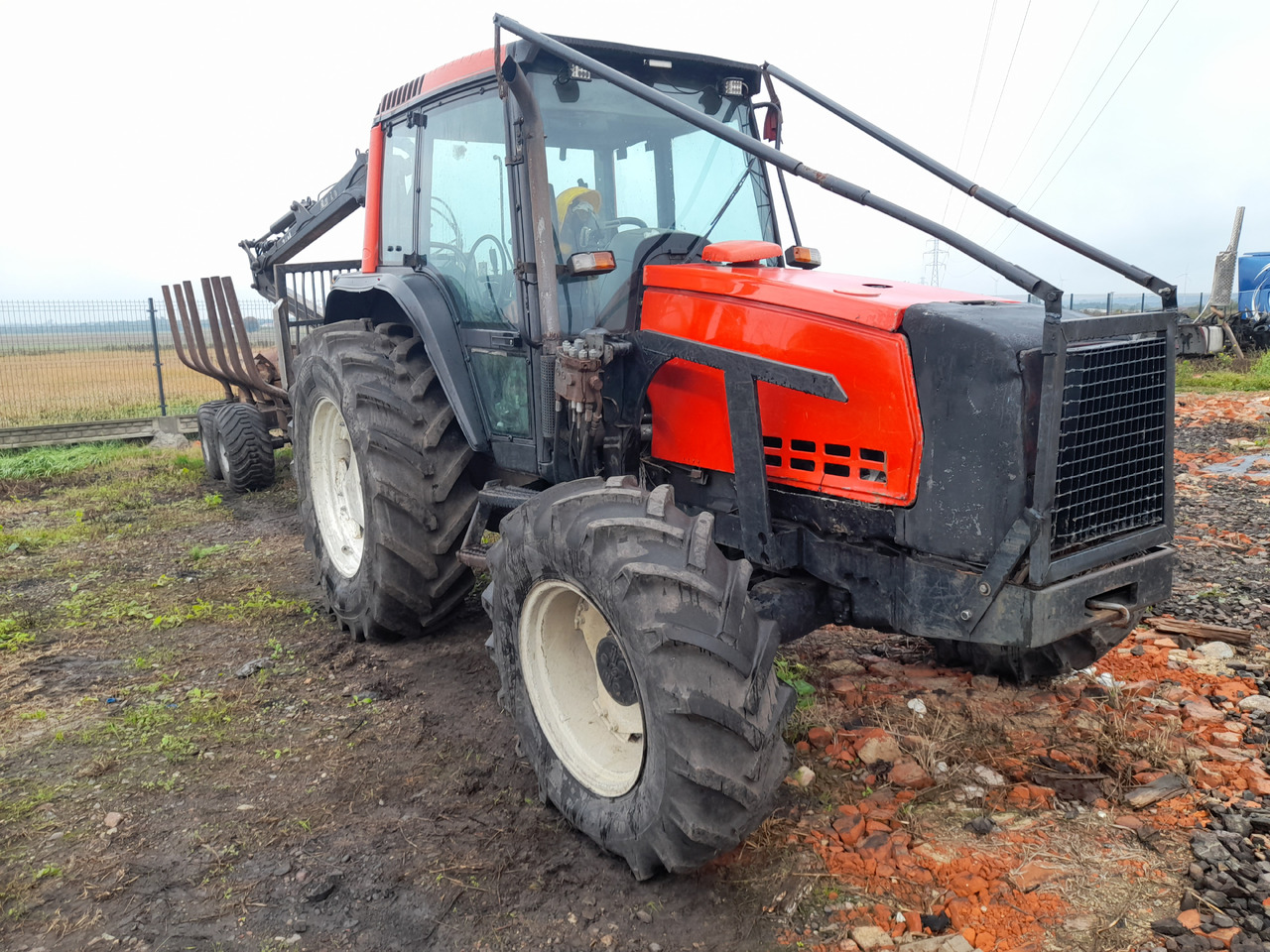 Valtra / Fao Far 6250 / 4768 - جرَّار أعمال الحراجة: صورة 4 Valtra / Fao Far 6250 / 4768 - جرَّار أعمال الحراجة: صورة 4