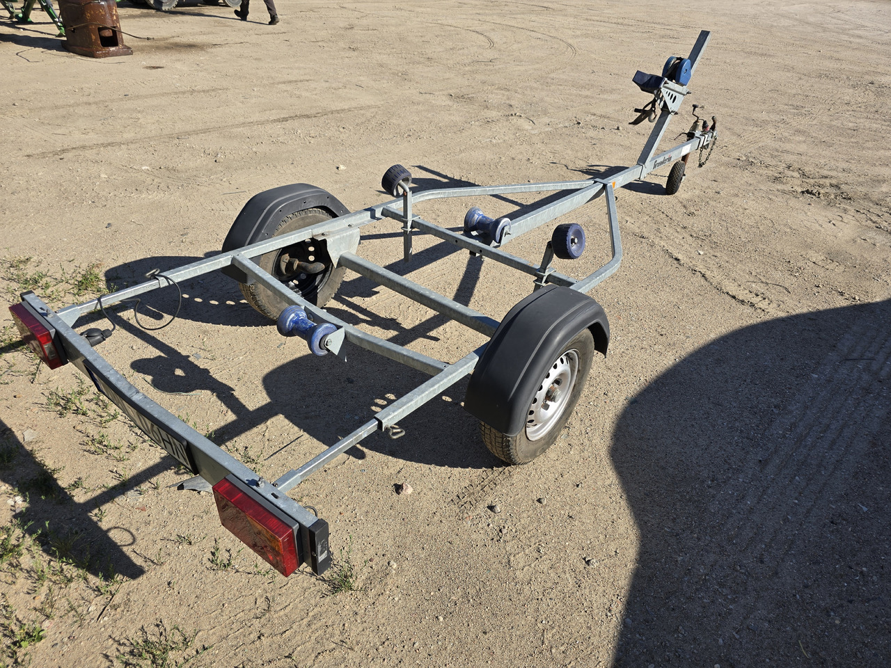 Brenderup THULE TRAILERS - مقطورة سيارة: صورة 1 Brenderup THULE TRAILERS - مقطورة سيارة: صورة 1