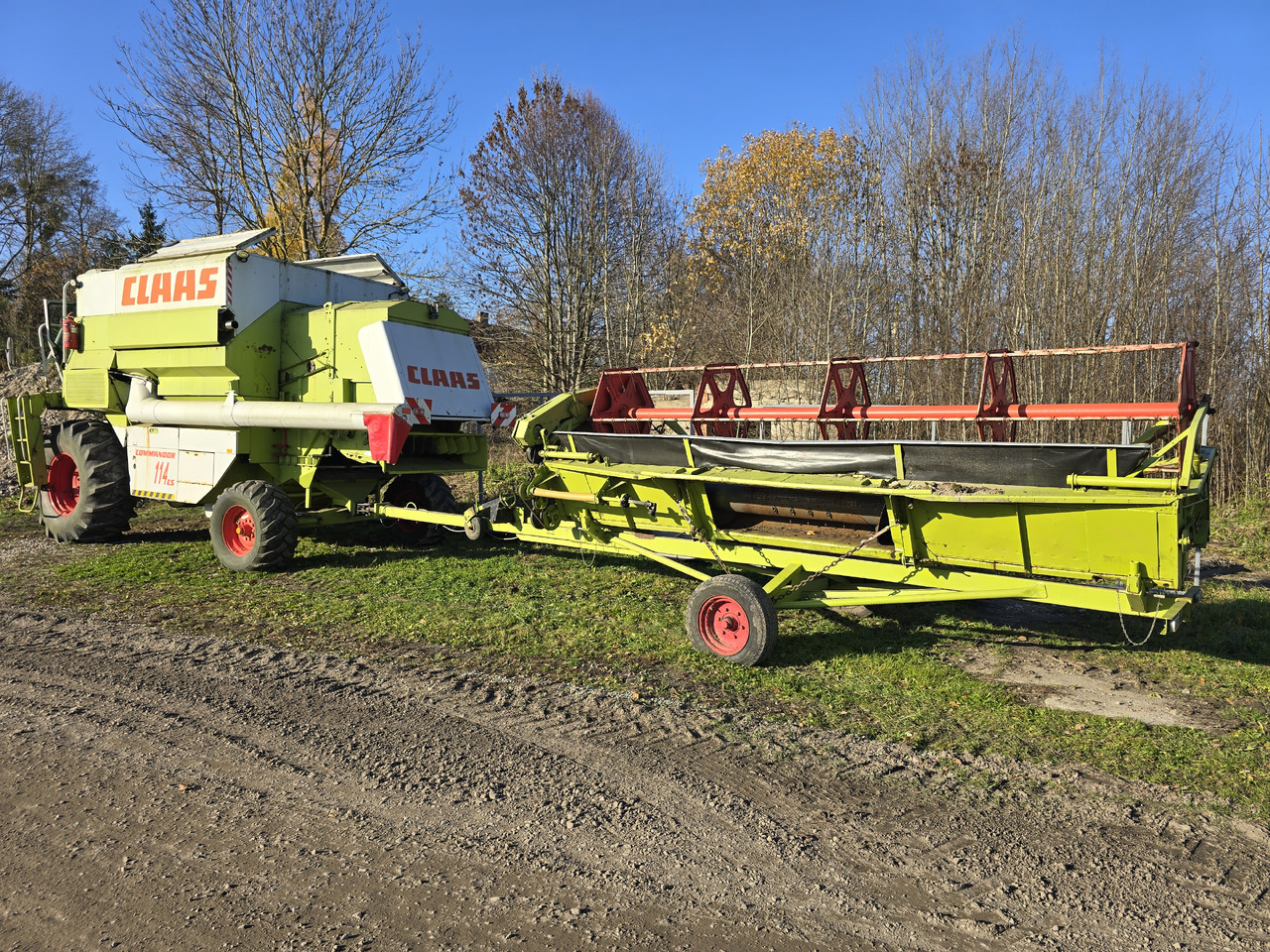 Claas COMMANDOR 114 CS - حصادة موحَّدة: صورة 3 Claas COMMANDOR 114 CS - حصادة موحَّدة: صورة 3