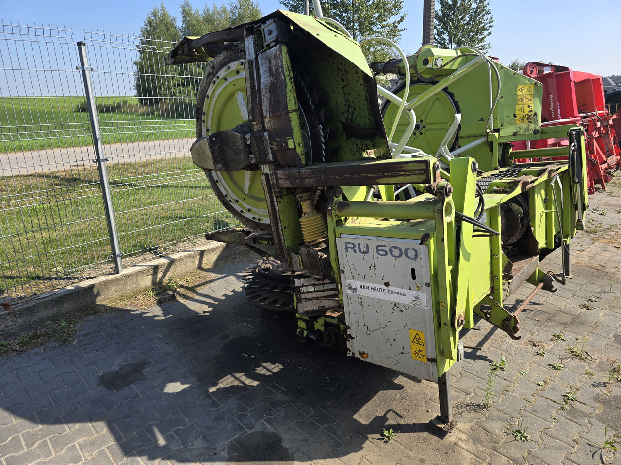 Claas RU600 - حصادة الأعلاف: صورة 1 Claas RU600 - حصادة الأعلاف: صورة 1