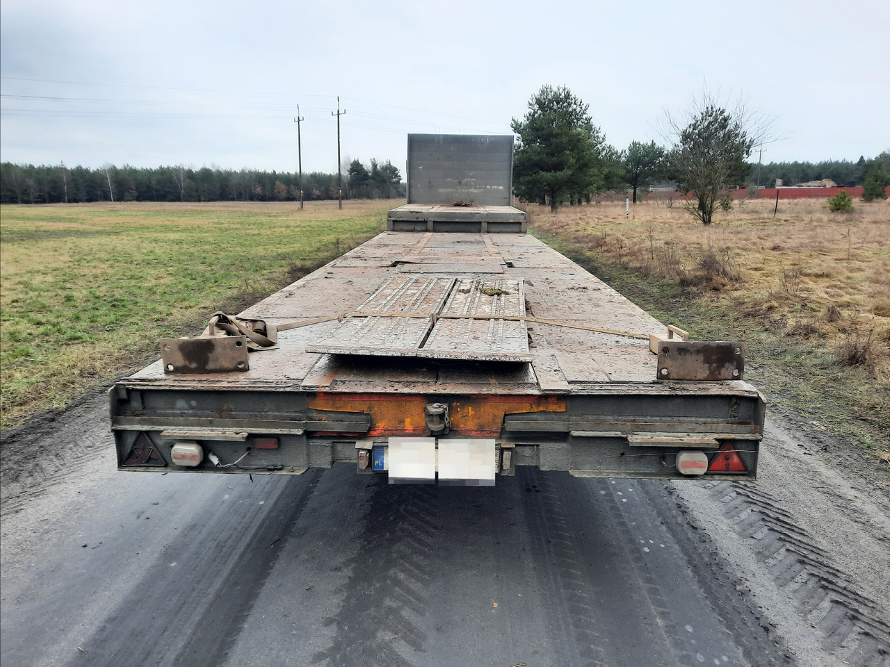 Fruehauf CNPTA3 - عربة منخفضة مسطحة نصف مقطورة: صورة 5 Fruehauf CNPTA3 - عربة منخفضة مسطحة نصف مقطورة: صورة 5