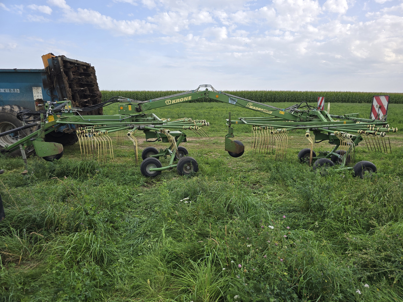 Krone Swadro 710/26T - آلة تيبيس العشب/ آلة جمع العشب: صورة 3 Krone Swadro 710/26T - آلة تيبيس العشب/ آلة جمع العشب: صورة 3