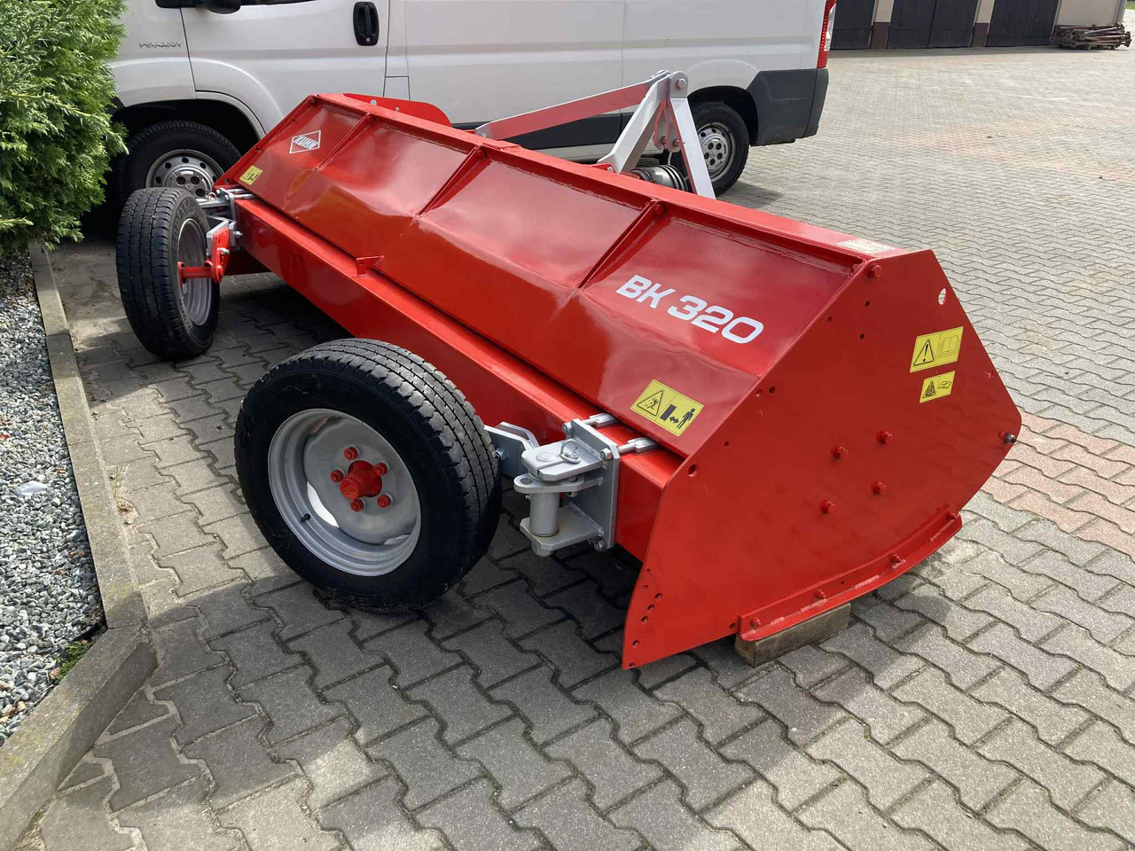 Kuhn BK320 - جزازة العشب: صورة 2 Kuhn BK320 - جزازة العشب: صورة 2