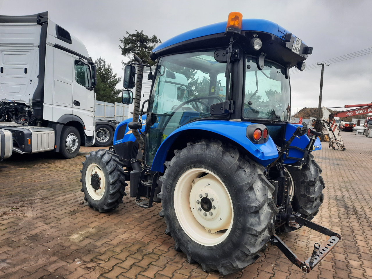 New-holland T4.65 - جرار: صورة 5 New-holland T4.65 - جرار: صورة 5