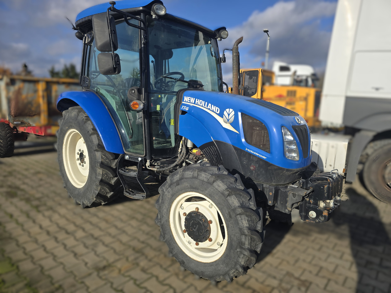 New-holland T4.65 - جرار: صورة 2 New-holland T4.65 - جرار: صورة 2