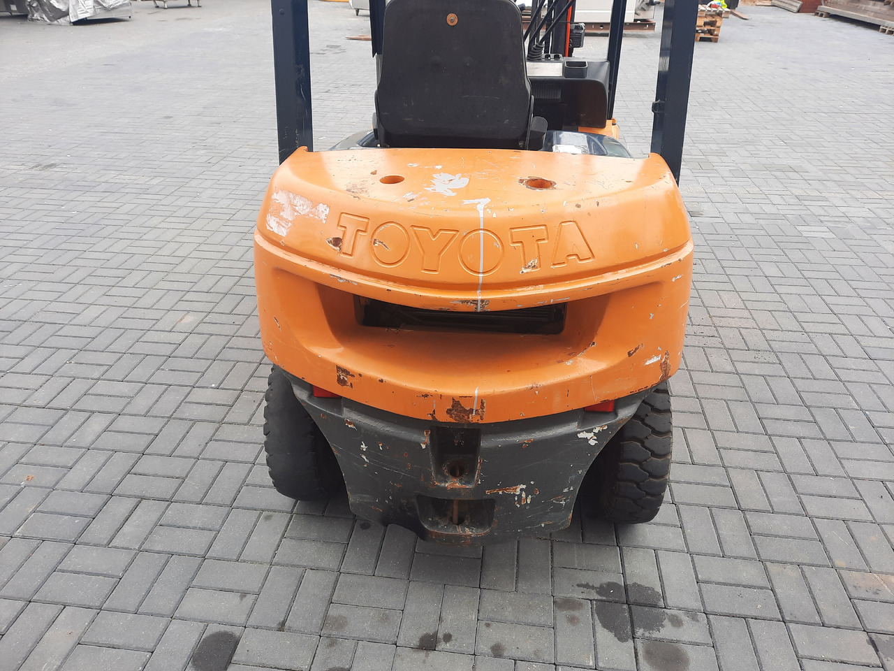 Toyota 627FDF25 - رافعة شوكية ديزل: صورة 5 Toyota 627FDF25 - رافعة شوكية ديزل: صورة 5