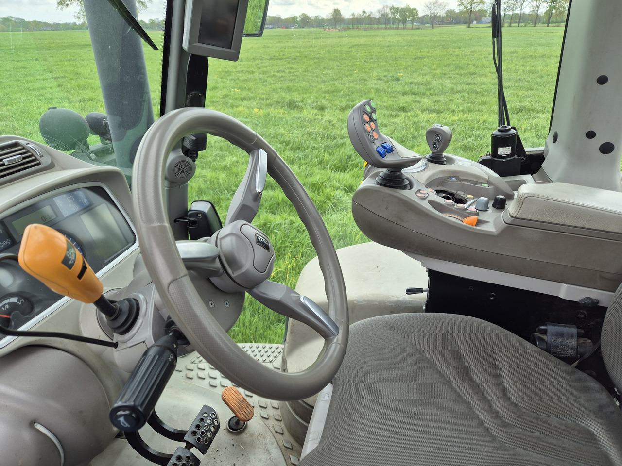 Deutz Fahr 6180 TTV FH+FA - جرار: صورة 4 Deutz Fahr 6180 TTV FH+FA - جرار: صورة 4