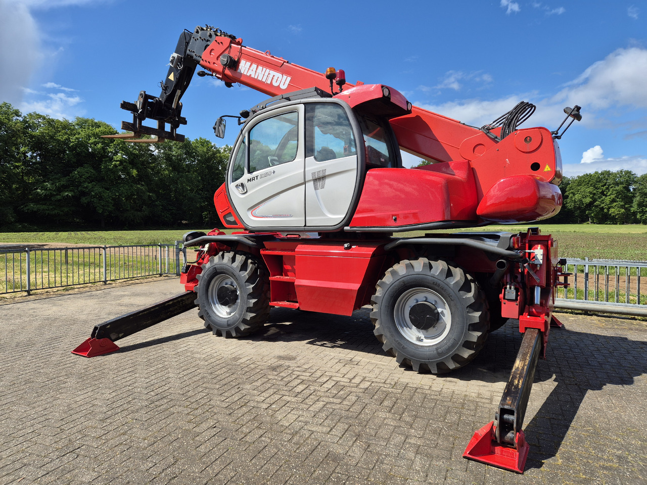 Manitou MRT 2150 plus privilege - رافعة تلسكوبية: صورة 5 Manitou MRT 2150 plus privilege - رافعة تلسكوبية: صورة 5