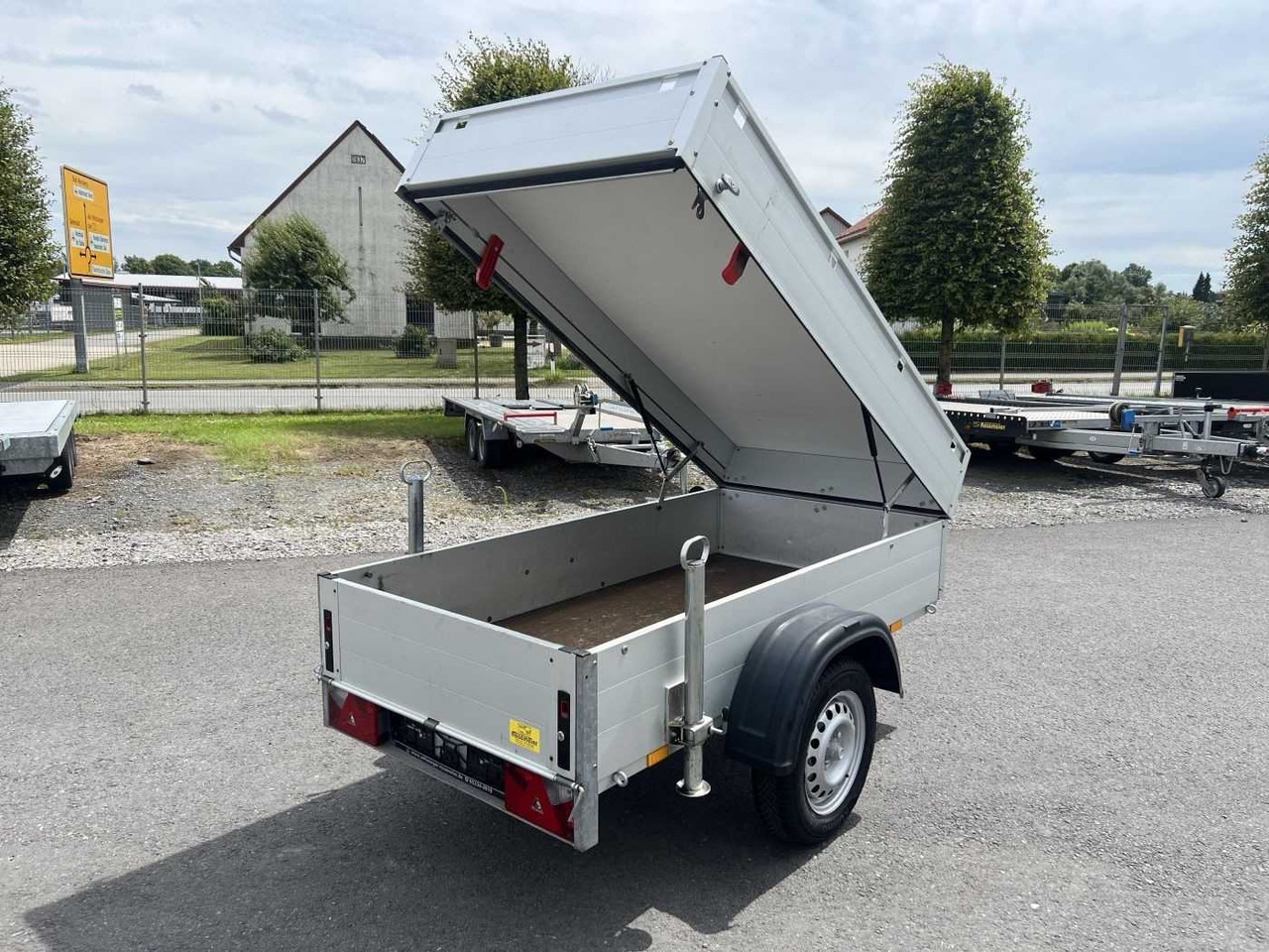 ANSSEMS GT 750 HT Deckelanhänger - مقطورة سيارة: صورة 2 ANSSEMS GT 750 HT Deckelanhänger - مقطورة سيارة: صورة 2