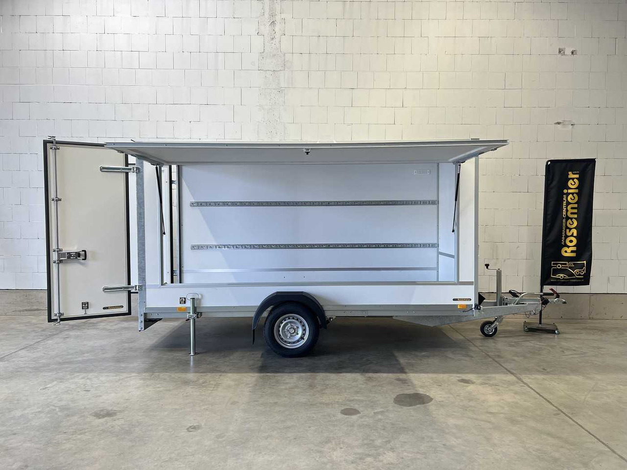 BLYSS F1336HD mit Verkaufsklappe Kofferanhänger - مقطورة بيع ( الأغذية): صورة 1 BLYSS F1336HD mit Verkaufsklappe Kofferanhänger - مقطورة بيع ( الأغذية): صورة 1