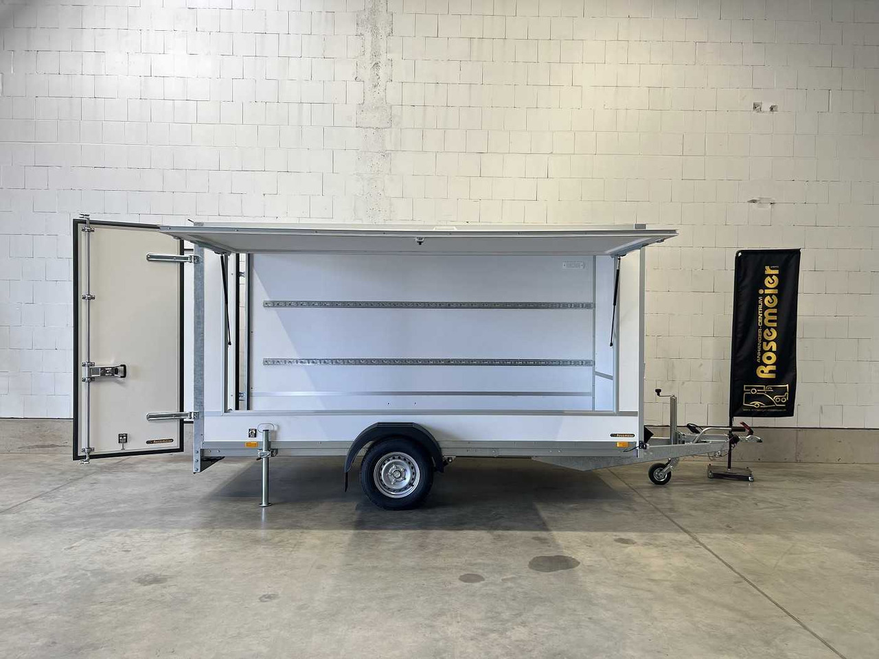 BLYSS F1336HD mit Verkaufsklappe Kofferanhänger - مقطورة بيع ( الأغذية): صورة 2 BLYSS F1336HD mit Verkaufsklappe Kofferanhänger - مقطورة بيع ( الأغذية): صورة 2