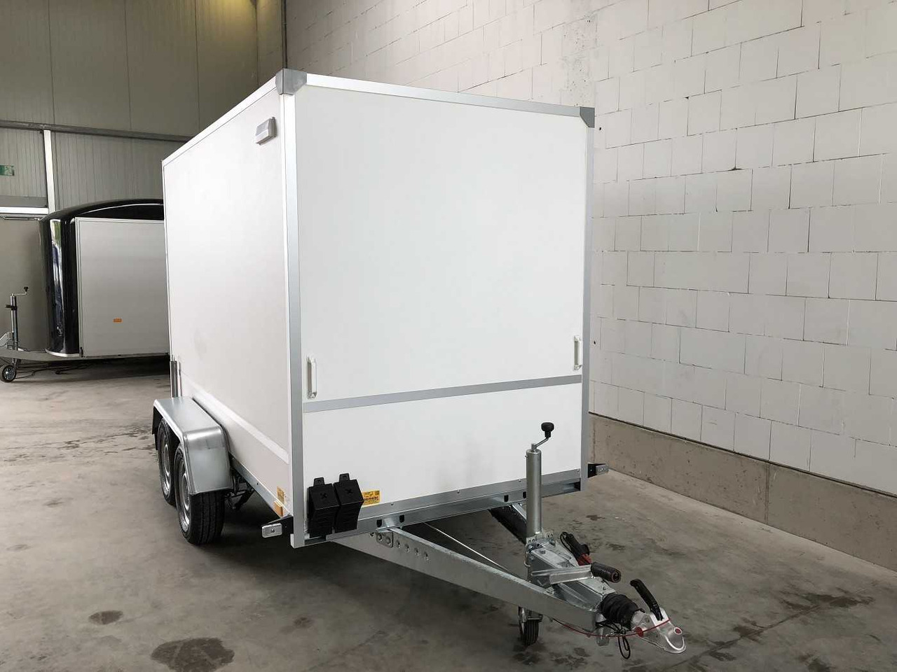 BLYSS F2030HTD Kofferanhänger - مقطورة صندوق مغلق: صورة 4 BLYSS F2030HTD Kofferanhänger - مقطورة صندوق مغلق: صورة 4