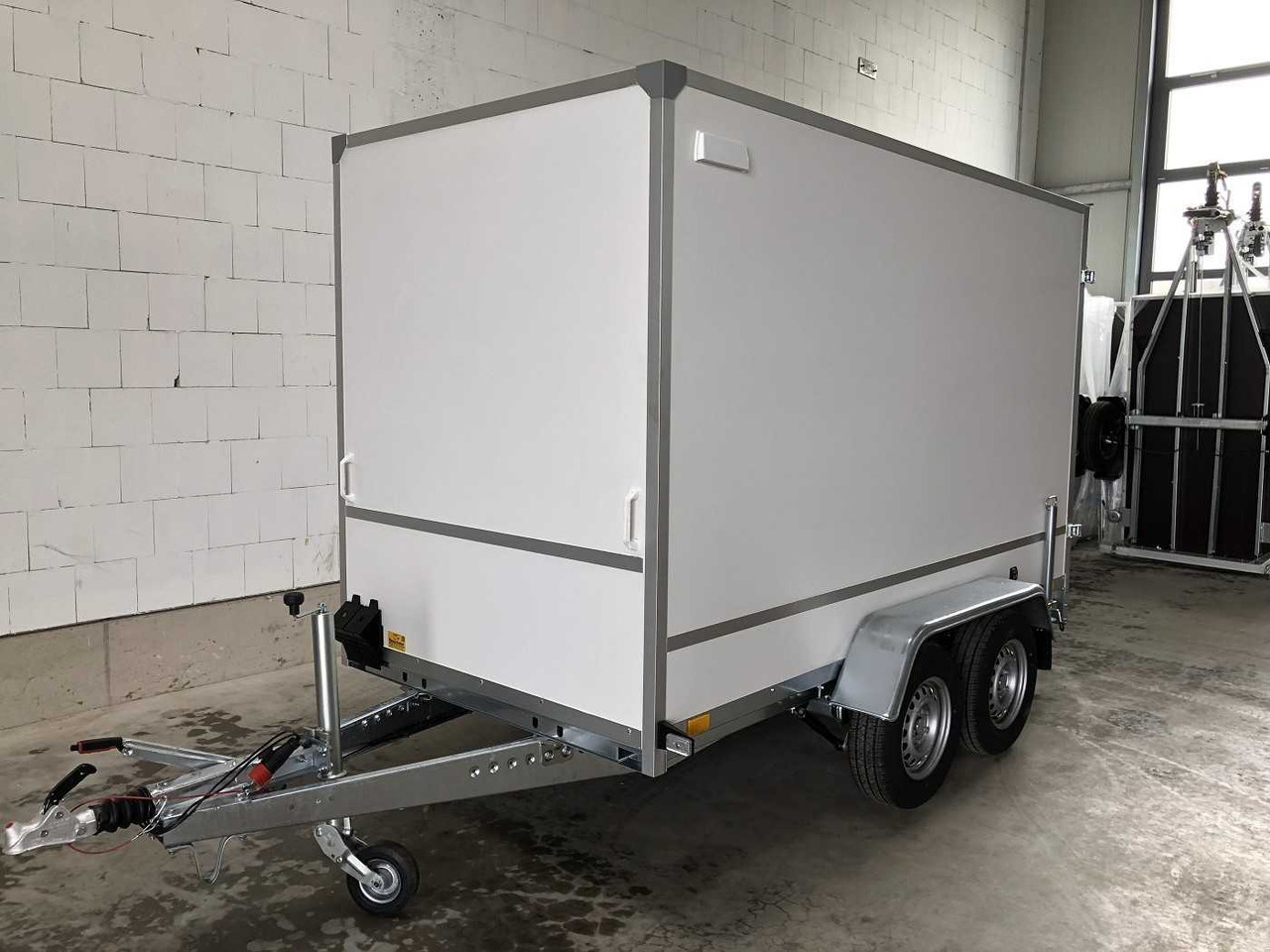 BLYSS F2030HTD Seitentür Kofferanhänger - مقطورة صندوق مغلق: صورة 4 BLYSS F2030HTD Seitentür Kofferanhänger - مقطورة صندوق مغلق: صورة 4