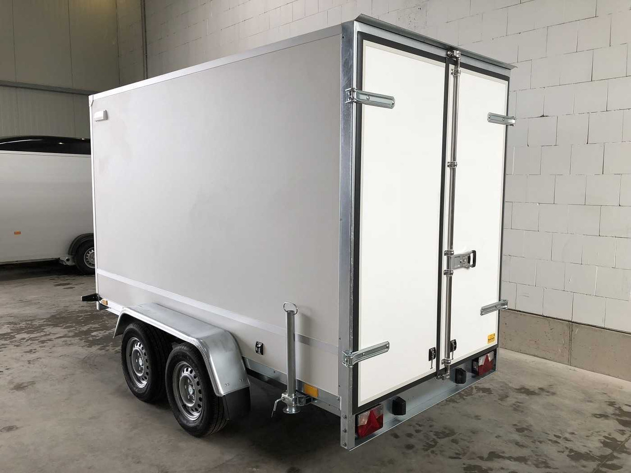 BLYSS F2030HTD Seitentür Kofferanhänger - مقطورة صندوق مغلق: صورة 5 BLYSS F2030HTD Seitentür Kofferanhänger - مقطورة صندوق مغلق: صورة 5