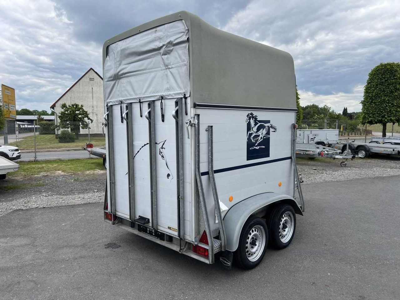 BOECKMANN Duo AP Pferdetransporter Viehanhänger - عربة نقل خيل: صورة 3 BOECKMANN Duo AP Pferdetransporter Viehanhänger - عربة نقل خيل: صورة 3