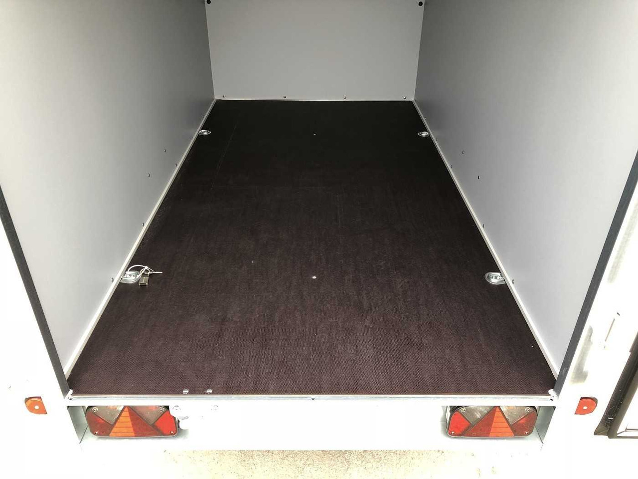 BOECKMANN KT 2513/135 Eco XXL Kofferanhänger - مقطورة صندوق مغلق: صورة 5 BOECKMANN KT 2513/135 Eco XXL Kofferanhänger - مقطورة صندوق مغلق: صورة 5