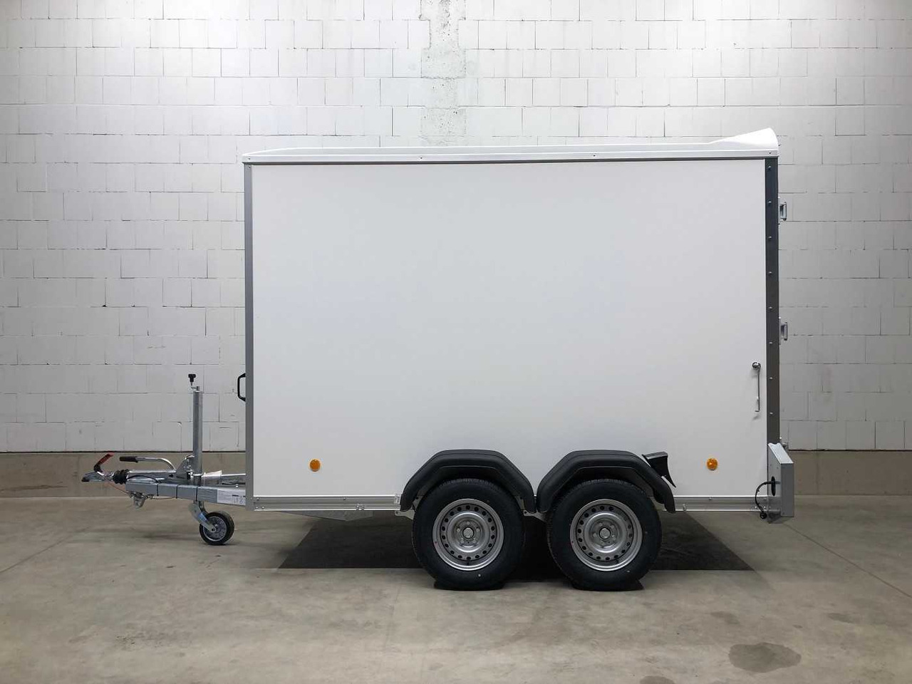 BOECKMANN KT 3015/27 H F Kofferanhänger - مقطورة صندوق مغلق: صورة 2 BOECKMANN KT 3015/27 H F Kofferanhänger - مقطورة صندوق مغلق: صورة 2