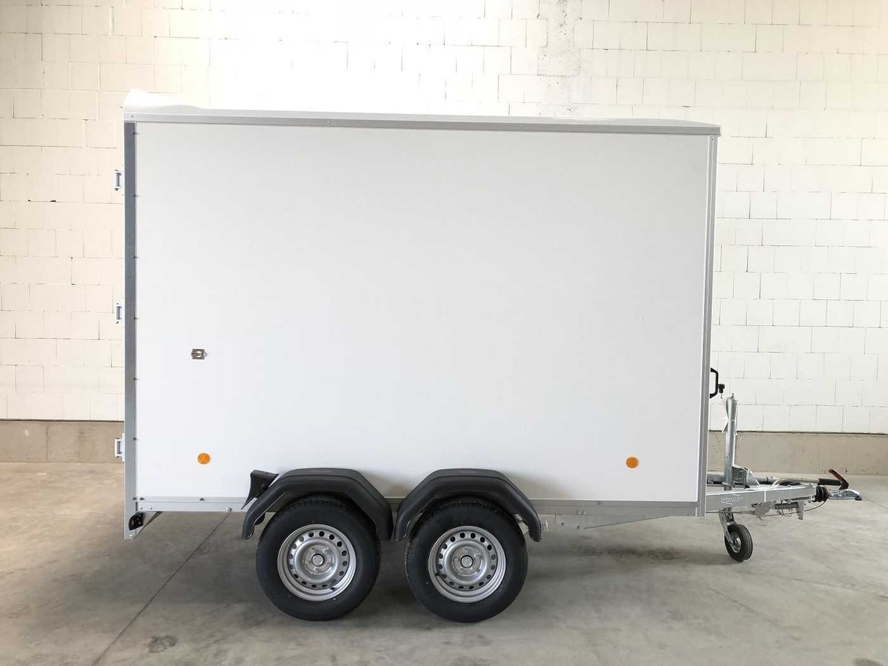 BOECKMANN KT 3015/27 H Kofferanhänger - مقطورة صندوق مغلق: صورة 1 BOECKMANN KT 3015/27 H Kofferanhänger - مقطورة صندوق مغلق: صورة 1