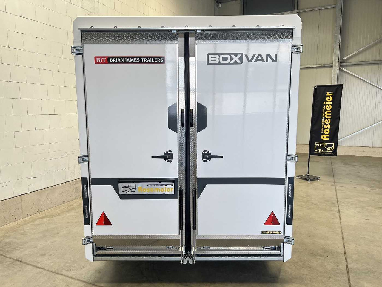 BRIAN_JAMES Box Van 600-4018-27-2-12-W Tür Kofferanhänger - مقطورة صندوق مغلق: صورة 3 BRIAN_JAMES Box Van 600-4018-27-2-12-W Tür Kofferanhänger - مقطورة صندوق مغلق: صورة 3