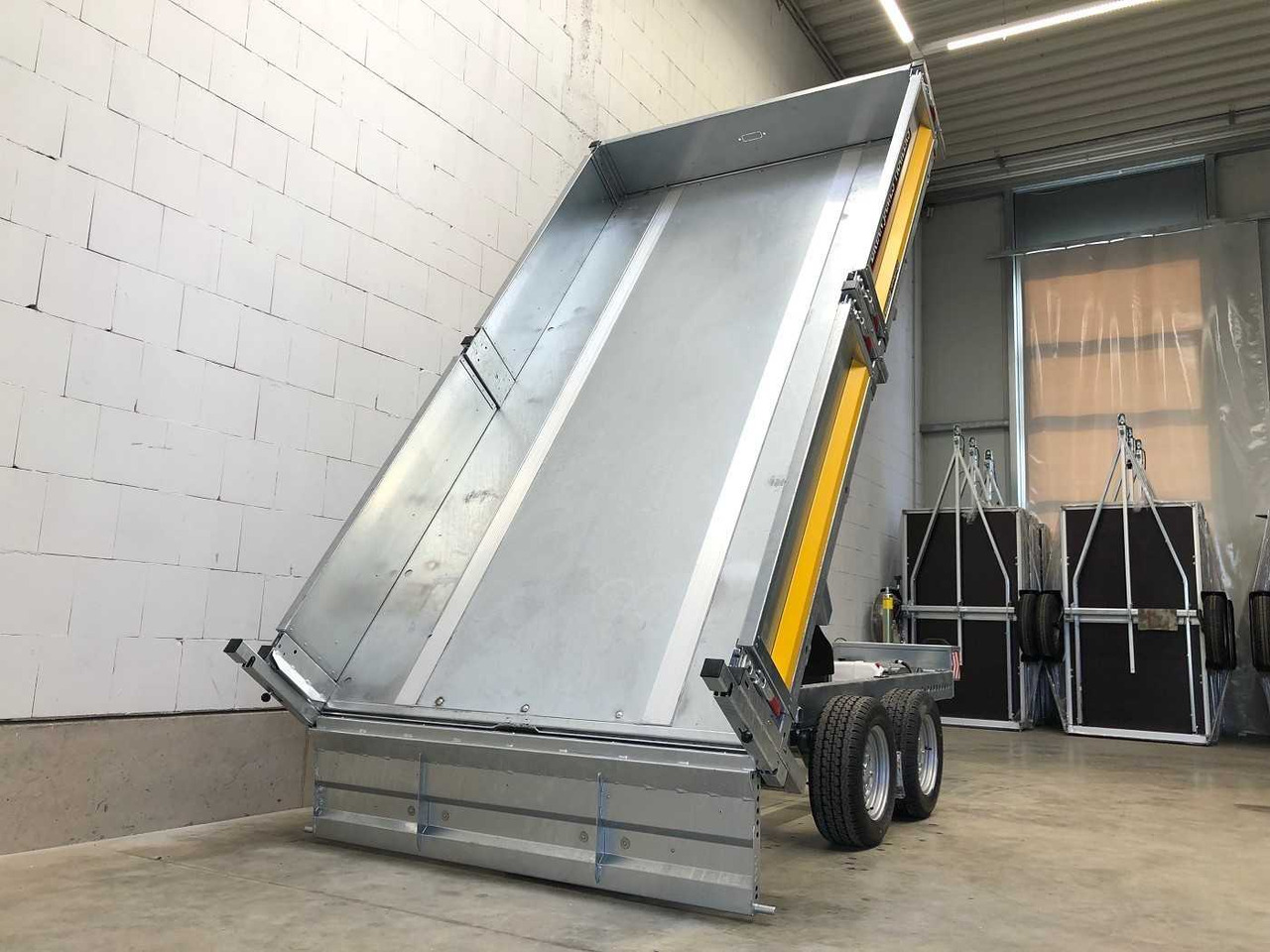 BRIAN_JAMES Cargo Tipper 2 2-Achser Pendel Rückwärtskipper - مقطورة قلاب: صورة 3 BRIAN_JAMES Cargo Tipper 2 2-Achser Pendel Rückwärtskipper - مقطورة قلاب: صورة 3