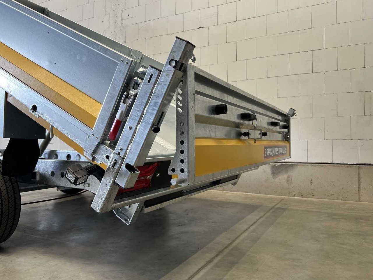 BRIAN_JAMES Cargo Tipper 2 3-Achser Rückwärtskipper - مقطورة قلاب: صورة 4 BRIAN_JAMES Cargo Tipper 2 3-Achser Rückwärtskipper - مقطورة قلاب: صورة 4