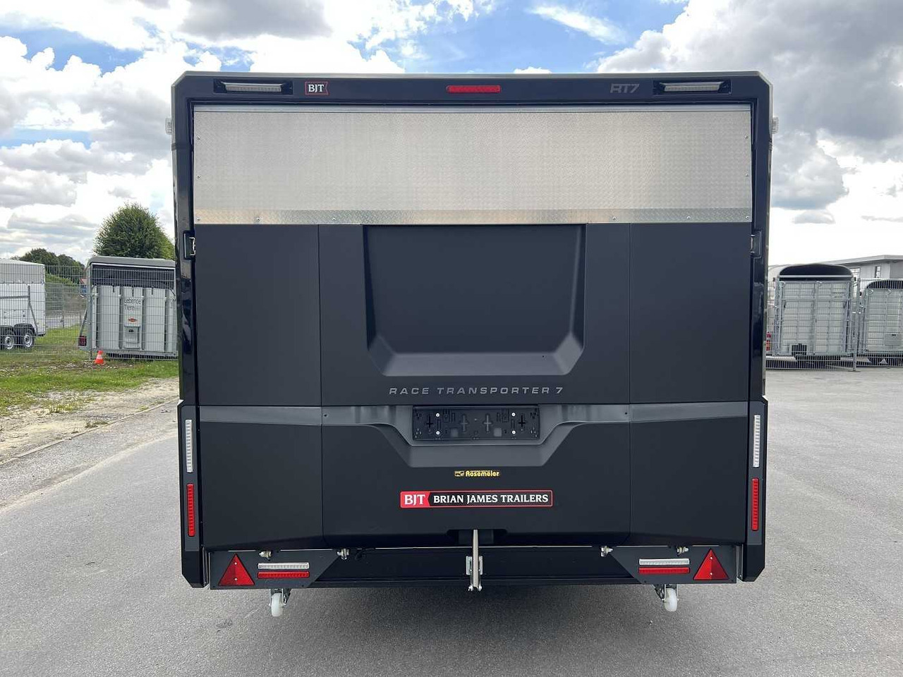 BRIAN_JAMES Race Transporter 7 Autotransporter geschlossen - مقطورة شحن نقل السيارات: صورة 4 BRIAN_JAMES Race Transporter 7 Autotransporter geschlossen - مقطورة شحن نقل السيارات: صورة 4